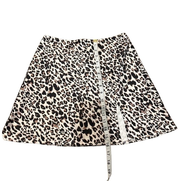 Princess Polly leopard print skirt size 4 - Picture 4 of 7